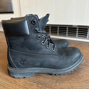 Women's Timberland Black Suede Boots - Size 6